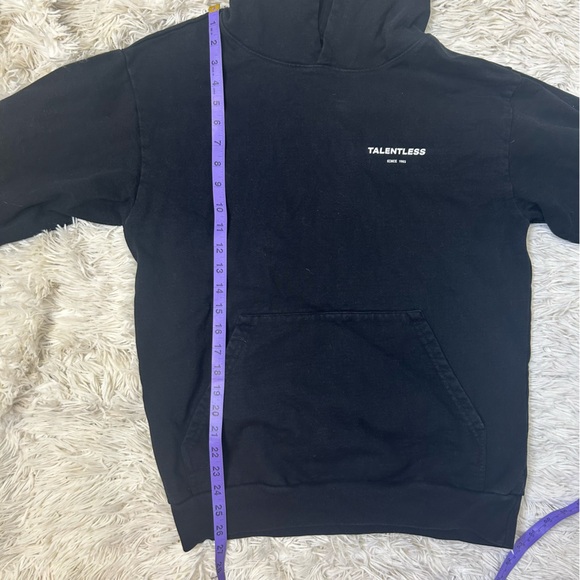 ◾️Talentless Circle Logo Black Hoodie - Picture 13 of 13